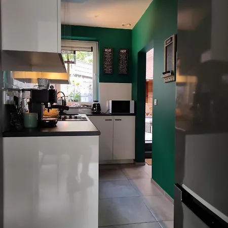 Bed & Breakfast A L'ombre Du Clocher Avec Jacuzzi Et Sauna Privatifs *